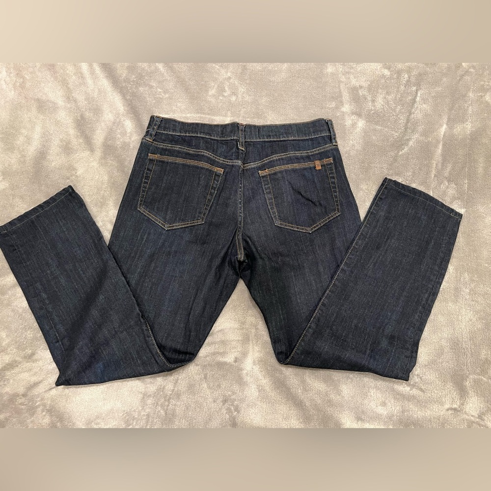 Joe’s Blue Jeans Straight Slim Cut
